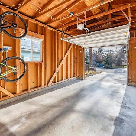 Mid Century Modern Boise-River Bungalow W/ Hot Tub Exterior foto